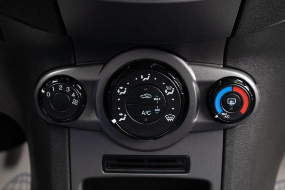 Ford Fiesta Mk6 Рестайлинг Оренбург  - изображение 15