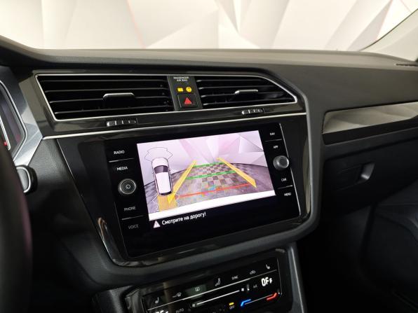 Volkswagen Tiguan II Рестайлинг с пробегом 2021 года, цена 4 200 000 рублей, 3337 км, внедорожник, Автокод Объявления