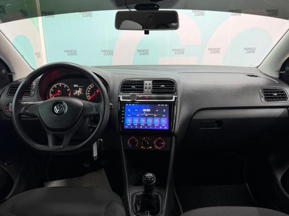 Volkswagen Polo V Рестайлинг с пробегом 2018 года, цена 933 000 рублей, 151115 км, седан, Автокод Объявления