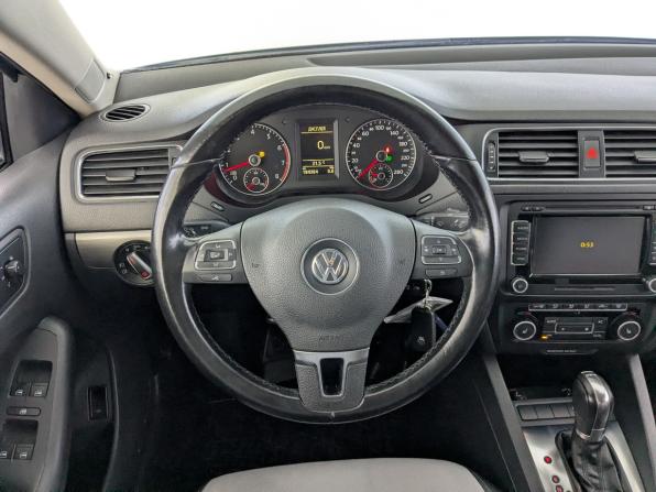 Volkswagen Jetta VI с пробегом 2012 года, цена 950 000 рублей, 184382 км, седан, Автокод Объявления