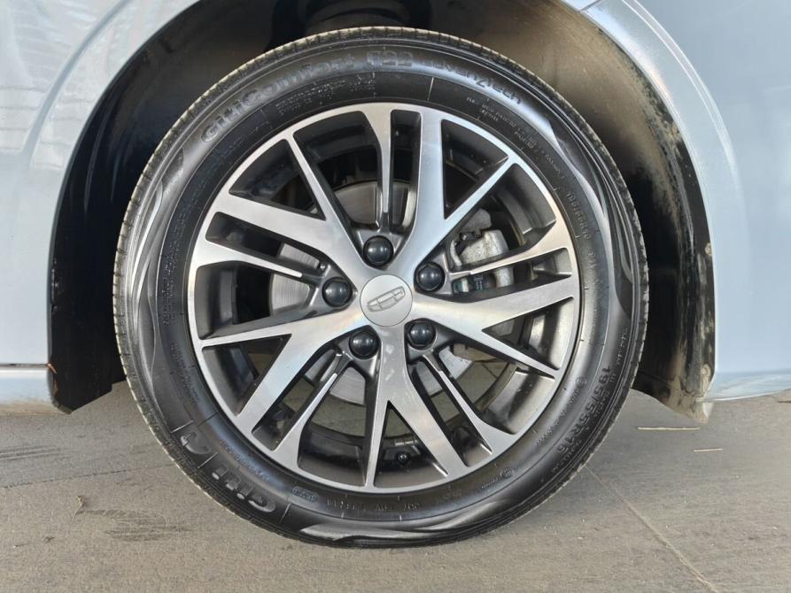 Geely Emgrand II Москва  - изображение 18