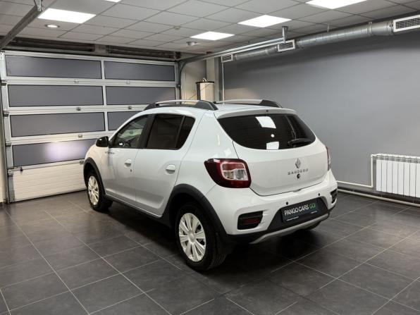 Renault Sandero II Рестайлинг с пробегом 2021 года, цена 1 411 000 рублей, 86264 км, хэтчбек, Автокод Объявления