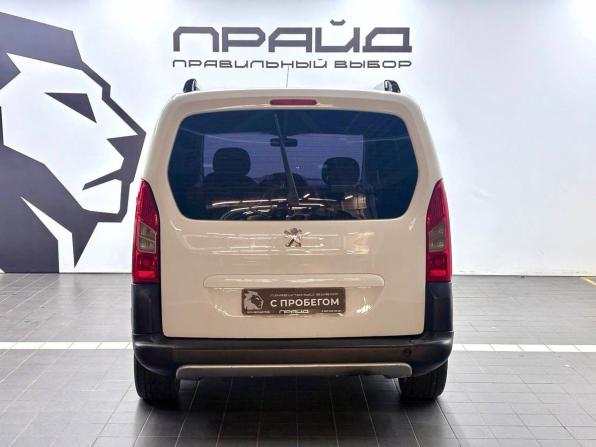 Peugeot Partner II с пробегом 2011 года, цена 729 900 рублей, 229605 км, компактвэн, Автокод Объявления