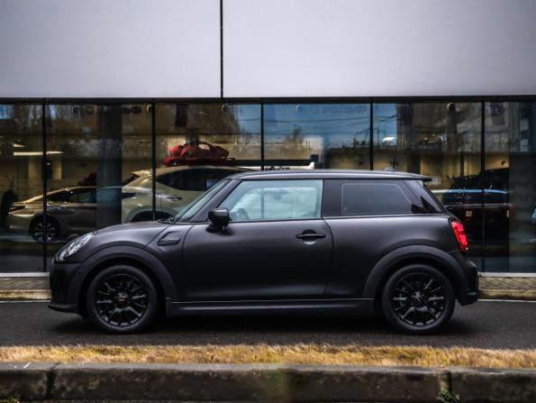 Mini Hatch III (F55/F56) Рестайлинг 2 с пробегом 2021 года, цена 2 339 000 рублей, 70681 км, хэтчбек, Автокод Объявления