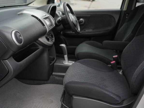 Nissan Note I Рестайлинг с пробегом 2011 года, цена 690 000 рублей, 184215 км, хэтчбек, Автокод Объявления