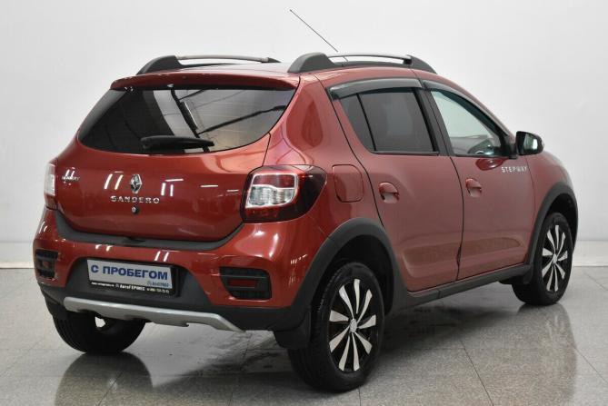 Renault Sandero II с пробегом 2017 года, цена 1 020 000 рублей, 66583 км, хэтчбек, Автокод Объявления