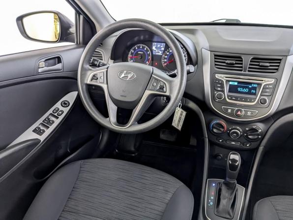 Hyundai Solaris I Рестайлинг с пробегом 2015 года, цена 1 145 000 рублей, 72454 км, седан, Автокод Объявления