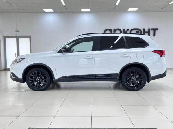 Mitsubishi Outlander III Рестайлинг 3 с пробегом 2020 года, цена 2 650 000 рублей, 63500 км, внедорожник, Автокод Объявления