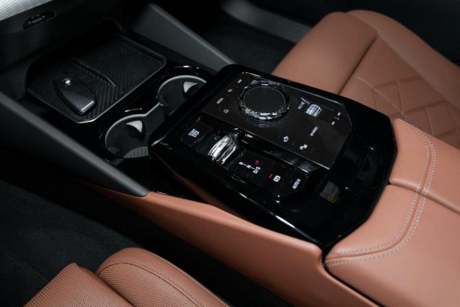 Новый BMW 5 серии VIII (G60/G61/G68) 2025 года, цена 11 341 900 рублей, седан, Автокод Объявления