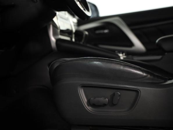 Mitsubishi Pajero Sport III с пробегом 2018 года, цена 2 699 000 рублей, 181918 км, внедорожник, Автокод Объявления