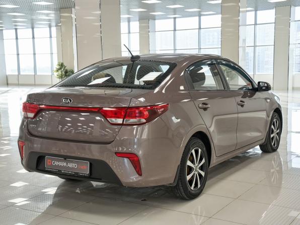 Kia Rio IV с пробегом 2018 года, цена 1 391 000 рублей, 77795 км, седан, Автокод Объявления