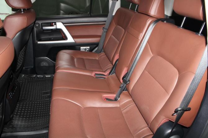 Toyota Land Cruiser 200 Series Рестайлинг 2 с пробегом 2020 года, цена 9 900 000 рублей, 55836 км, внедорожник, Автокод Объявления