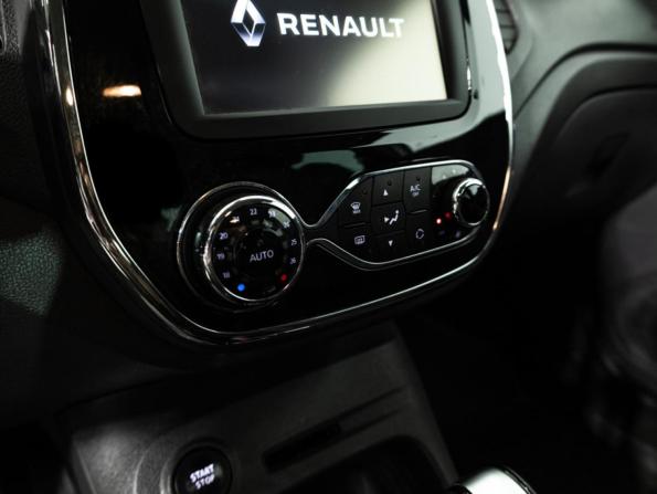 Renault Kaptur I с пробегом 2017 года, цена 1 709 700 рублей, 44581 км, внедорожник, Автокод Объявления