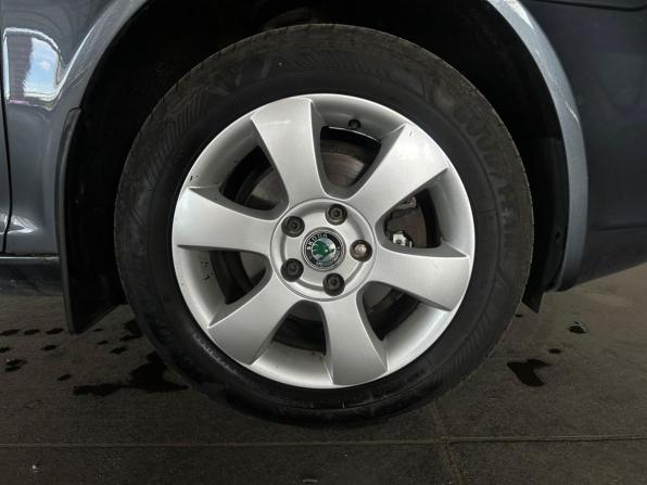Skoda Octavia II (A5) Рестайлинг с пробегом 2009 года, цена 655 000 рублей, 142000 км, лифтбек, Автокод Объявления