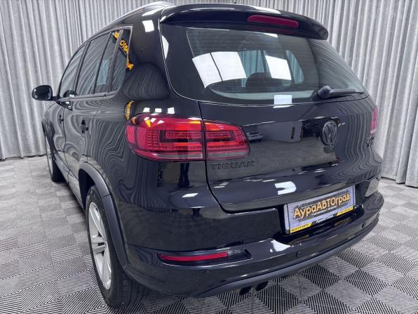 Volkswagen Tiguan I Рестайлинг с пробегом 2016 года, цена 1 590 000 рублей, 260053 км, внедорожник, Автокод Объявления