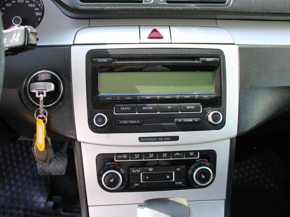 Volkswagen Passat B6 с пробегом 2010 года, цена 519 000 рублей, 303924 км, седан, Автокод Объявления