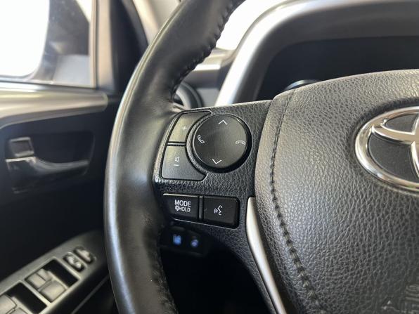 Toyota RAV4 IV (XA40) Рестайлинг с пробегом 2015 года, цена 2 549 000 рублей, 224833 км, внедорожник, Автокод Объявления