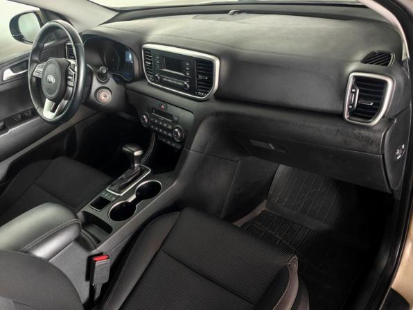 Kia Sportage IV Рестайлинг с пробегом 2018 года, цена 2 120 000 рублей, 70969 км, внедорожник, Автокод Объявления