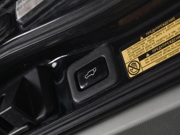 Toyota Land Cruiser 200 Series Рестайлинг 1 с пробегом 2012 года, цена 2 949 000 рублей, 385145 км, внедорожник, Автокод Объявления