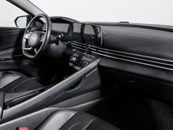 Hyundai Elantra VII (CN7) Рестайлинг с пробегом 2023 года, цена 2 150 000 рублей, 50500 км, седан, Автокод Объявления