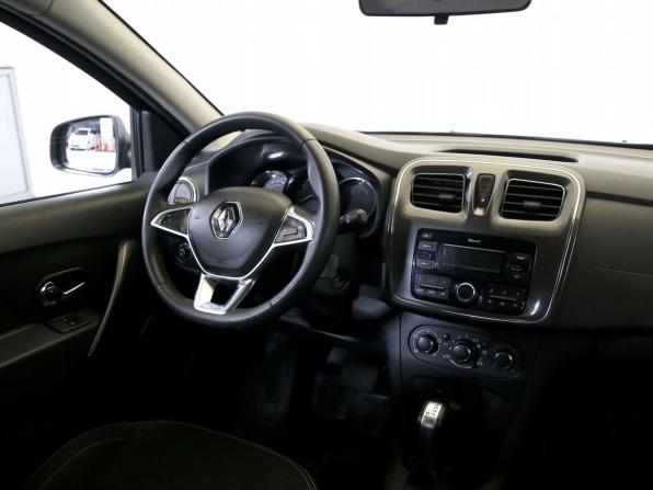 Renault Sandero II Рестайлинг с пробегом 2021 года, цена 975 000 рублей, 189177 км, хэтчбек, Автокод Объявления