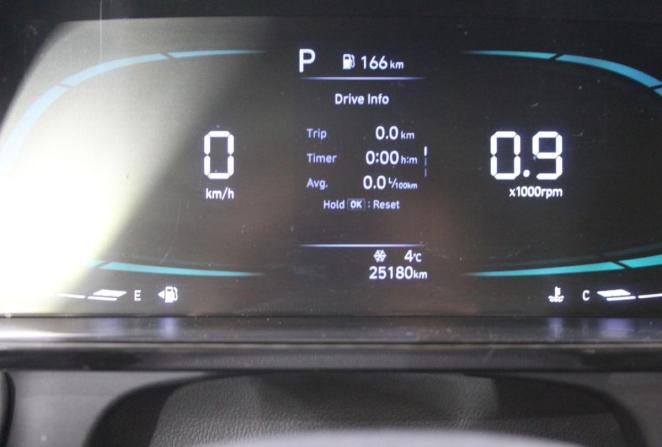 Hyundai Elantra VII (CN7) Рестайлинг с пробегом 2023 года, цена 2 195 000 рублей, 25180 км, седан, Автокод Объявления