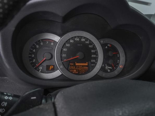 Toyota RAV4 III (XA30) Рестайлинг с пробегом 2012 года, цена 1 450 000 рублей, 175927 км, внедорожник, Автокод Объявления