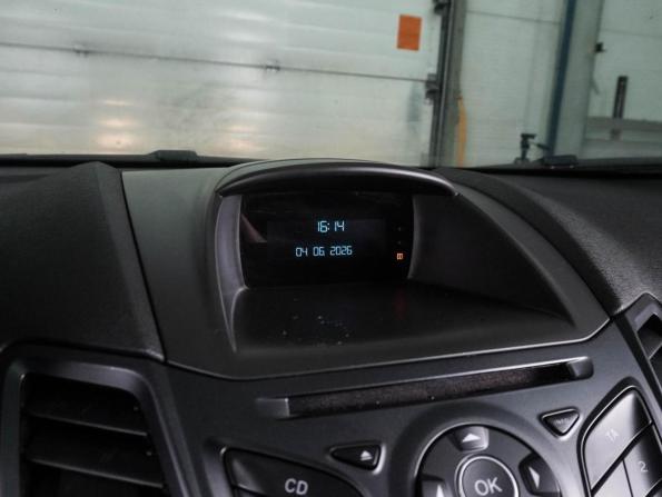 Ford Fiesta Mk6 Рестайлинг с пробегом 2015 года, цена 774 000 рублей, 140103 км, седан, Автокод Объявления