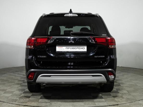 Mitsubishi Outlander III Рестайлинг 3 с пробегом 2019 года, цена 1 799 700 рублей, 156224 км, внедорожник, Автокод Объявления