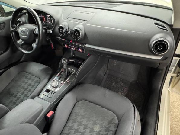 Audi A3 III (8V) с пробегом 2013 года, цена 989 000 рублей, 240000 км, хэтчбек, Автокод Объявления