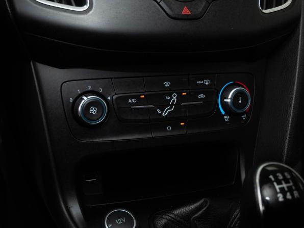 Ford Focus III Рестайлинг с пробегом 2018 года, цена 1 030 000 рублей, 160000 км, хэтчбек, Автокод Объявления