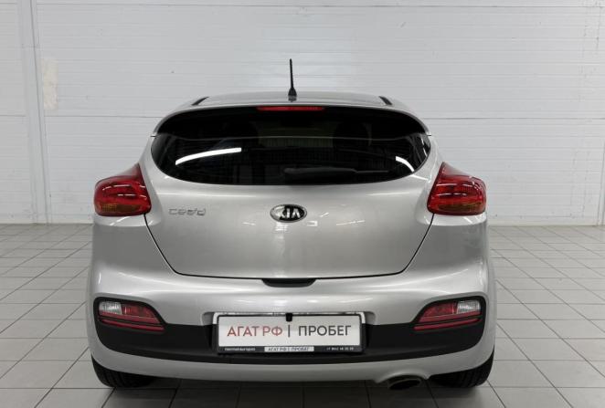 Kia Ceed II с пробегом 2014 года, цена 1 040 000 рублей, 187737 км, хэтчбек, Автокод Объявления