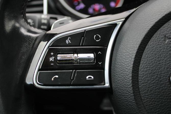 Kia Ceed III с пробегом 2021 года, цена 1 959 000 рублей, 91000 км, универсал, Автокод Объявления