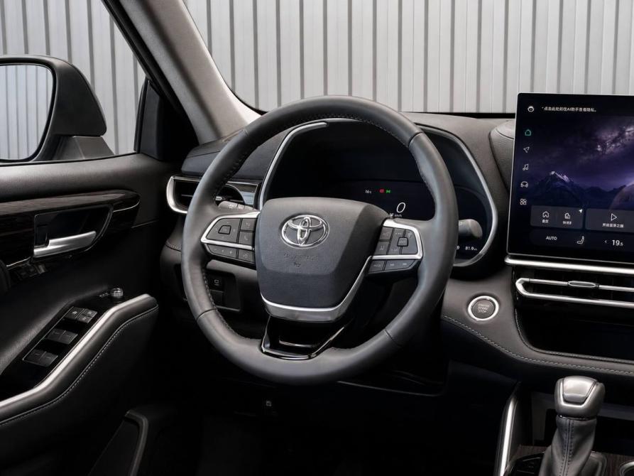 Toyota Highlander IV (XU70) Пермь  - изображение 13