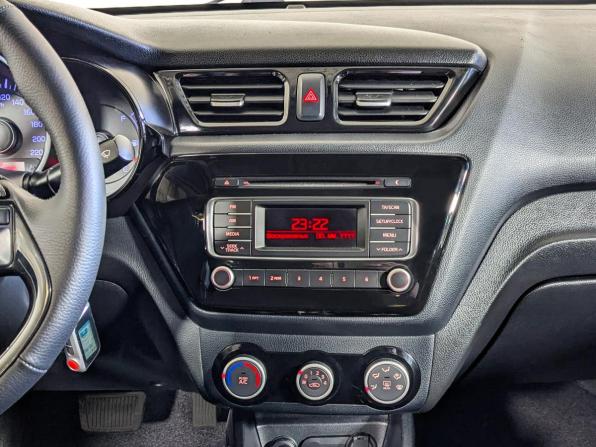 Kia Rio IV с пробегом 2017 года, цена 989 000 рублей, 214900 км, седан, Автокод Объявления