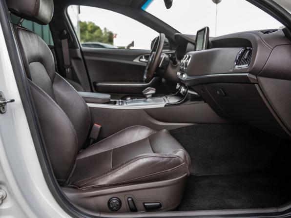 Kia Stinger I с пробегом 2018 года, цена 2 398 000 рублей, 152257 км, лифтбек, Автокод Объявления