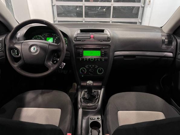 Skoda Octavia II (A5) с пробегом 2007 года, цена 399 000 рублей, 186806 км, лифтбек, Автокод Объявления