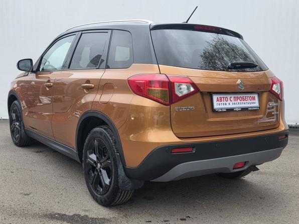 Suzuki Vitara II Рестайлинг с пробегом 2018 года, цена 2 400 000 рублей, 75199 км, внедорожник, Автокод Объявления
