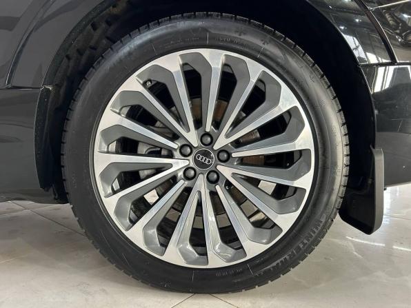 Audi e-tron Sportback I с пробегом 2022 года, цена 4 999 000 рублей, 26000 км, внедорожник, Автокод Объявления