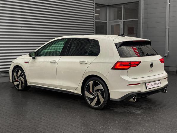 Volkswagen Golf GTI VIII с пробегом 2021 года, цена 3 000 000 рублей, 77312 км, хэтчбек, Автокод Объявления