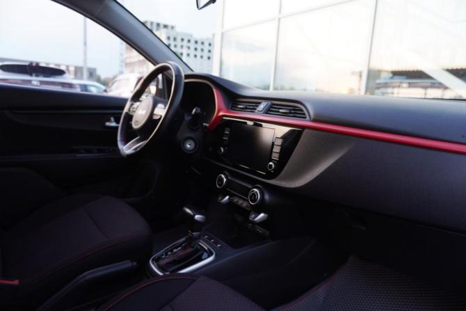 Kia Rio IV Рестайлинг с пробегом 2022 года, цена 1 565 000 рублей, 73195 км, хэтчбек, Автокод Объявления