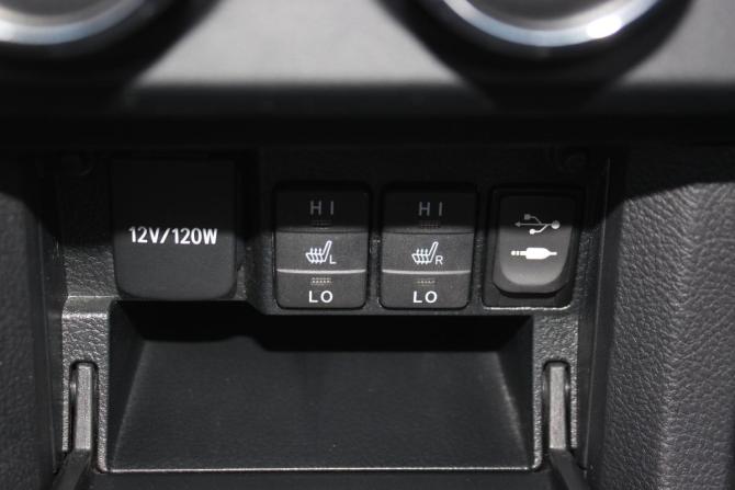 Toyota Corolla XI (E160 E170 E180) с пробегом 2013 года, цена 1 197 000 рублей, 120789 км, седан, Автокод Объявления