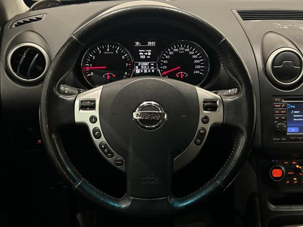 Nissan Qashqai I Рестайлинг с пробегом 2011 года, цена 779 000 рублей, 212024 км, внедорожник, Автокод Объявления