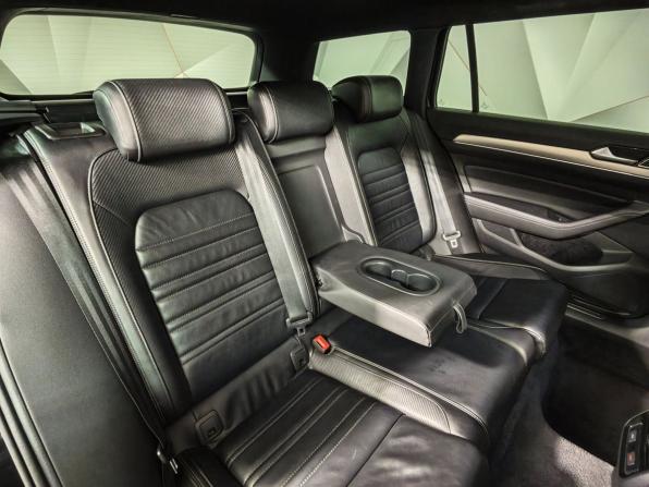 Volkswagen Passat B8 с пробегом 2017 года, цена 2 243 000 рублей, 262355 км, универсал, Автокод Объявления