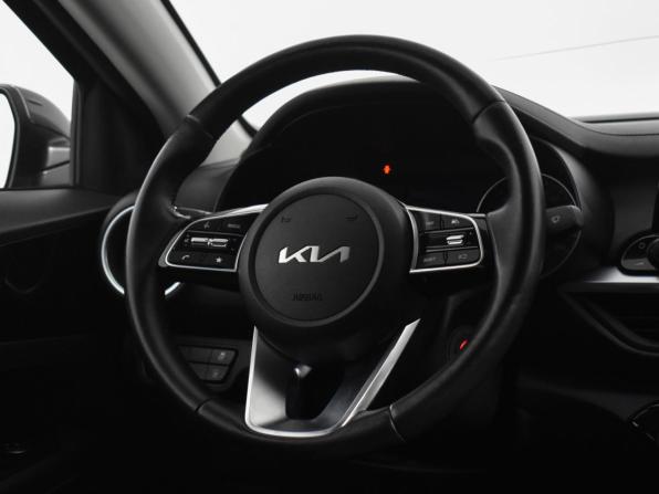 Kia Cerato IV Рестайлинг с пробегом 2022 года, цена 2 149 000 рублей, 74038 км, седан, Автокод Объявления
