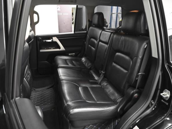 Toyota Land Cruiser 200 Series Рестайлинг 1 с пробегом 2013 года, цена 3 090 000 рублей, 296463 км, внедорожник, Автокод Объявления