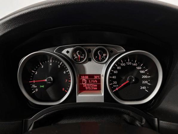 Ford Focus II Рестайлинг с пробегом 2011 года, цена 616 000 рублей, 187893 км, седан, Автокод Объявления