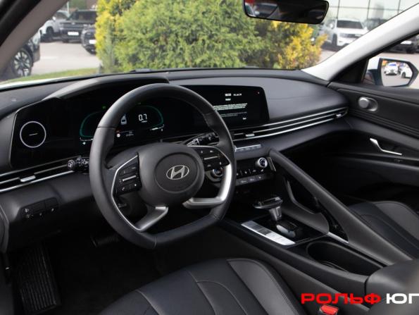Hyundai Elantra VII (CN7) Рестайлинг с пробегом 2023 года, цена 2 028 000 рублей, 21326 км, седан, Автокод Объявления