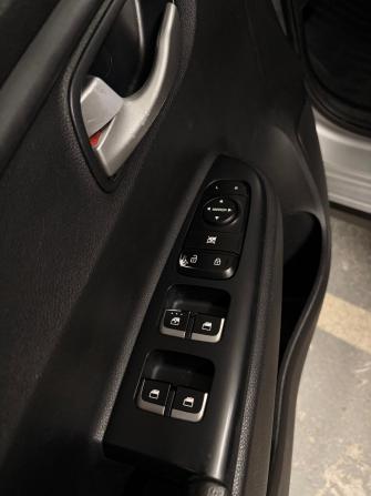 Kia Rio IV с пробегом 2018 года, цена 1 199 000 рублей, 158330 км, хэтчбек, Автокод Объявления