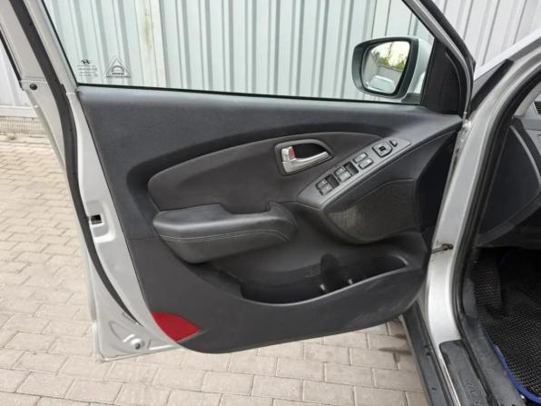 Hyundai ix35 I с пробегом 2013 года, цена 1 295 000 рублей, 131177 км, внедорожник, Автокод Объявления